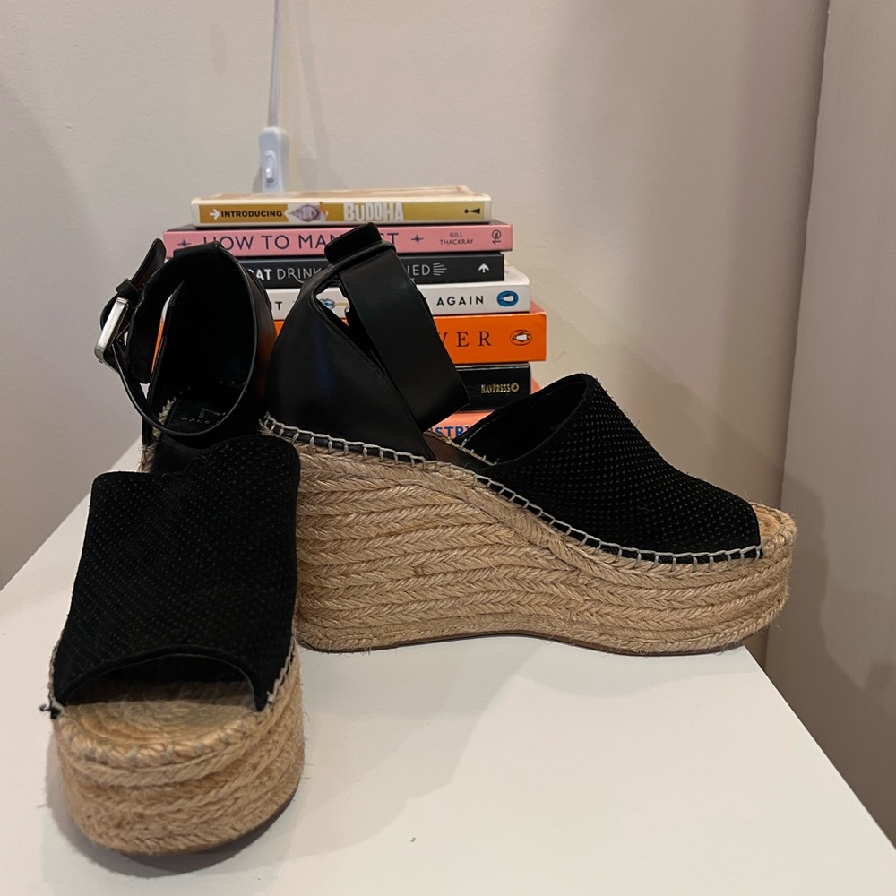 Marc Fisher Platform Wedge Espadrille Sandal. - Picture 6 of 7